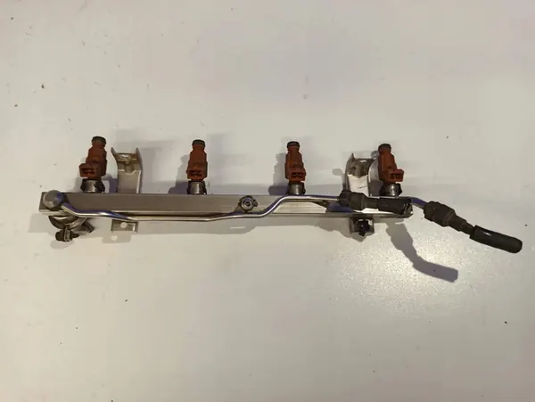 Brandstofrail SAAB 9-5 (YS3E) 2005 image 5