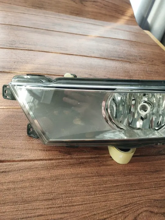 Faro Halógeno Izquierdo OEM 5E094169 para Skoda Octavia III image 3