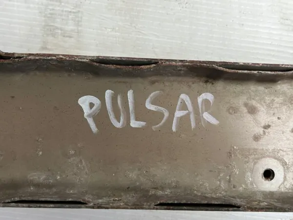 Kühlerquerstrebe Nissan Pulsar OEM belka pulsar image 9