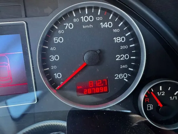 BLB moottorin tuki Audi A4 B7 A6 C6 2.0 TDI image 3