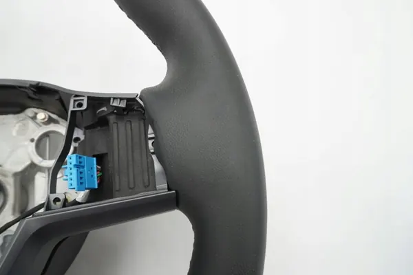 Tesla Model Y Läderratt OEM 1626599-00-D image 6
