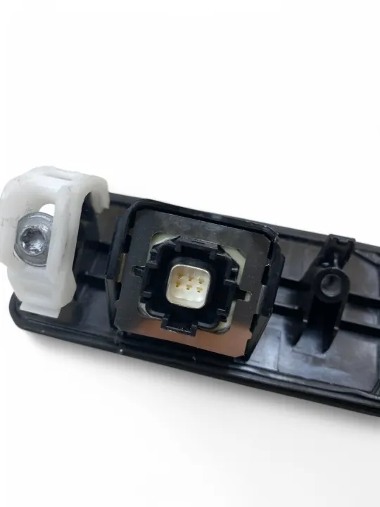 Volvo XC90 2021 bakluckhandtag OEM 31349955 image 7