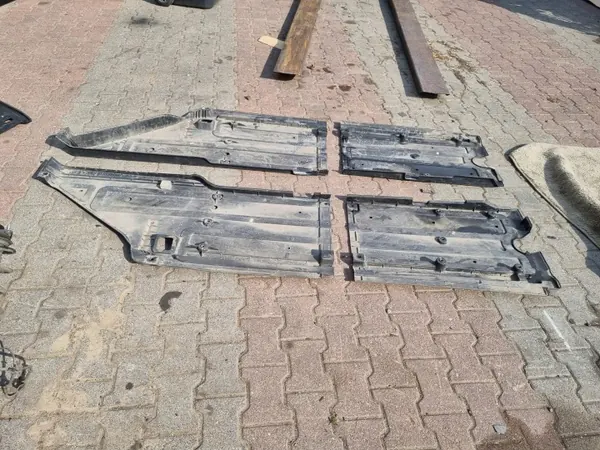 Hyundai i40 Underbody Shield – Begagnad image 4