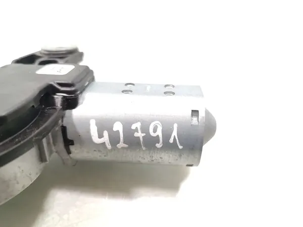 Skoda Citigo Heckwischermotor 2017 Hatchback 1.0 OEM image 7