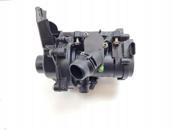 Audi OE 06L 121 005A Vattenpump image 4