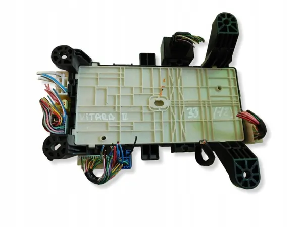 Caixa de fusíveis Suzuki OE OEM 00528E16 para Grand Vitara II image 3