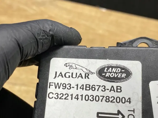 Module de Hayon Jaguar XJ X351 OEM FW93-14B673-AB image 4