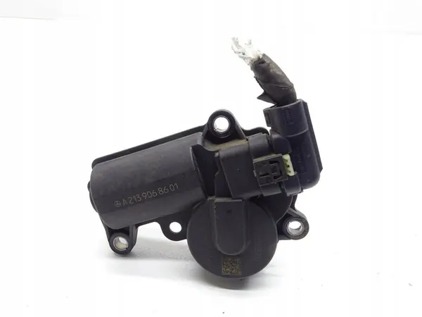 Throttle d'échappement A2139068601 Mercedes W177 W205 image 1