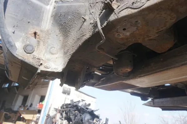 Kia Sportage taka pitkittäispalkki OEM 655000Z010 image 6
