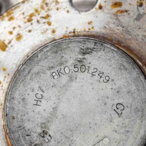 Mozzo Posteriore Sinistro Audi A4 Avant 2.0 TDI OEM 8K0501249 image 5