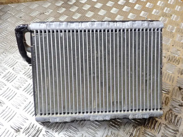 Evaporador de Ar Condicionado Audi Q7 Q5 A4 A6 A5 8W0816679 image 2