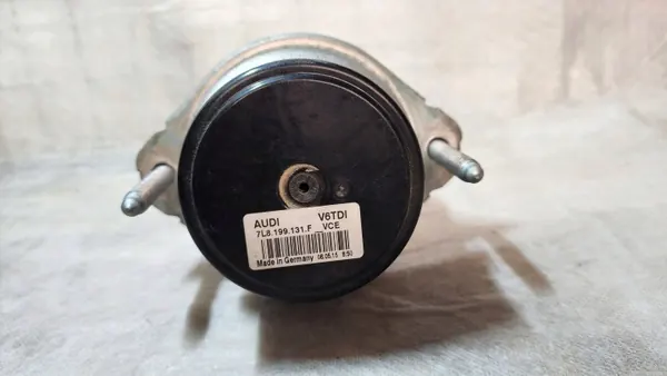 Moottorin tuki OEM 7L8199131F VW Touareg 7P/Audi Q7 image 4
