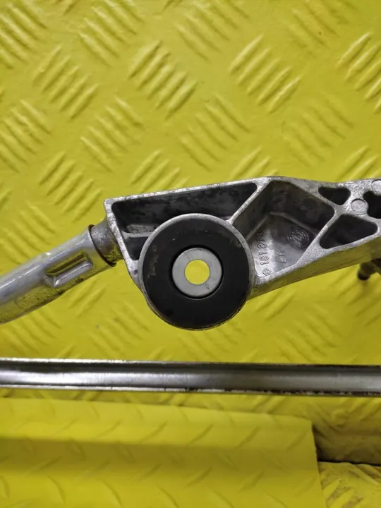 MERCEDES W203 Mecanismo de limpiaparabrisas A2038200442 image 4