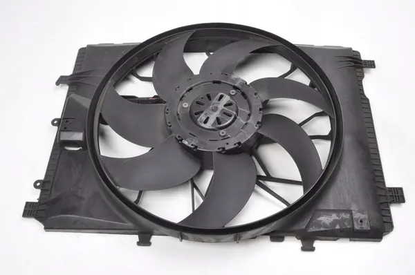 MERCEDES W212 3.0 CDI Koelventilator A2045400788 image 5