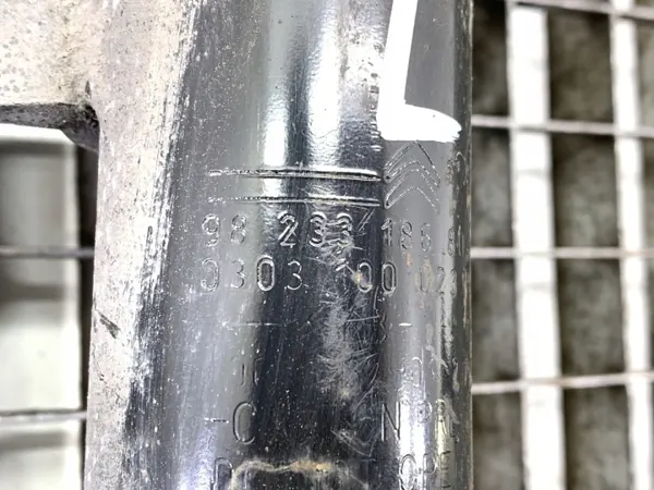 Vorderer Linker Stoßdämpfer mit Feder OEM 9823318680 image 5