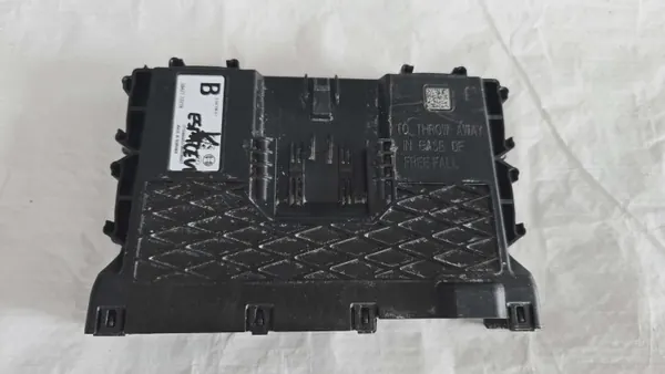 Module de Commande Renault OE 284Z17227R pour Espace VI image 2