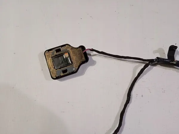Capteur de pluie Dodge Challenger OEM P68223401AD image 4