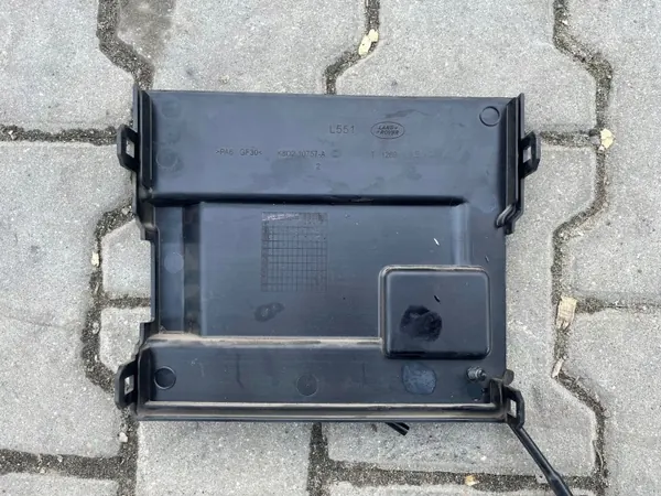 Land Rover Batterifästeslock OEM K8D210757 image 2
