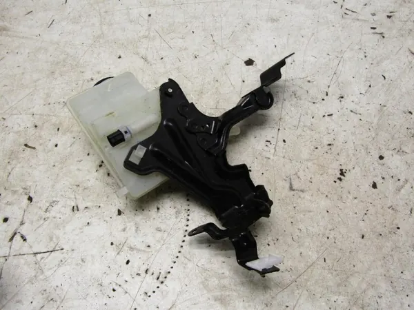 Réservoir de liquide de frein OEM 7632 pour Honda CR-V image 3