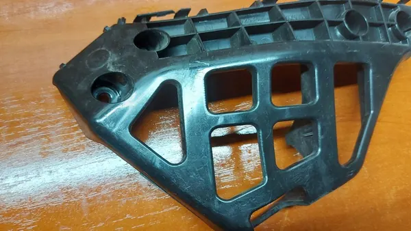 Guida Paraurti Anteriore Sinistra Toyota Auris II 12- image 3