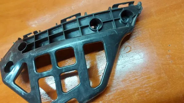 Guida Paraurti Anteriore Sinistra Toyota Auris II 12- image 4