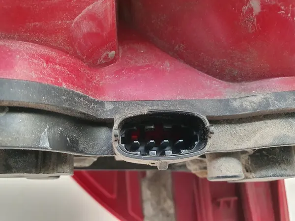 Lámpara trasera derecha Saab 9-5 Lift 2001-2009 OEM image 6