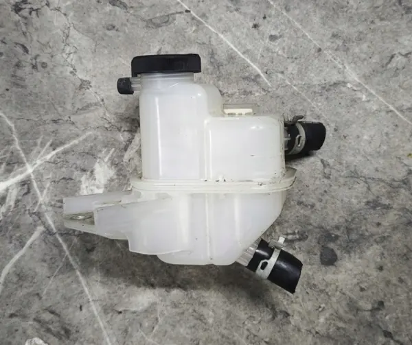 Uitzettank Toyota OE OEM ZBIORNICZEK WYROWNAWCZY image 2