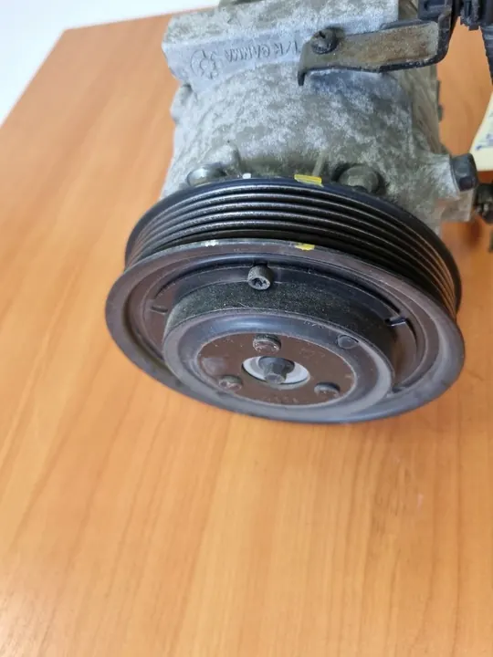 Compresseur de climatisation HYUNDAI TUCSON 1.6L essence OEM F500NFFAA02 image 2