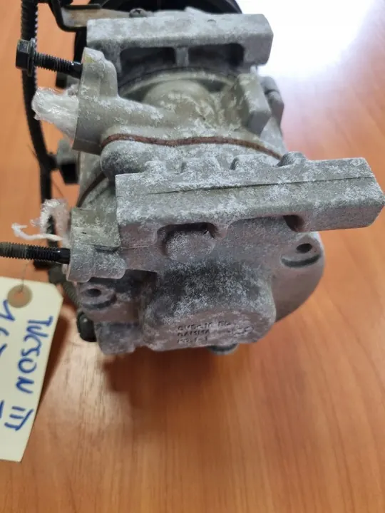Compresseur de climatisation HYUNDAI TUCSON 1.6L essence OEM F500NFFAA02 image 3