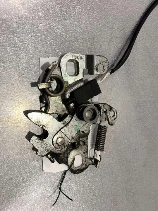 Fecho capô Peugeot 5008 OEM FBZ18784 - Usado image 4