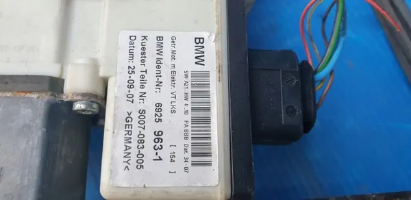 BMW X3 E83 vasen etuikkunan nostin OEM 6925963 image 4