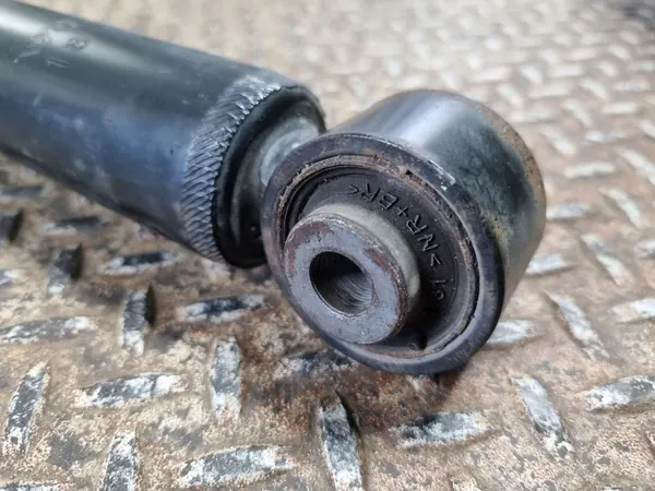 Ammortizzatore posteriore Volvo XC40 2019 32221649 image 2