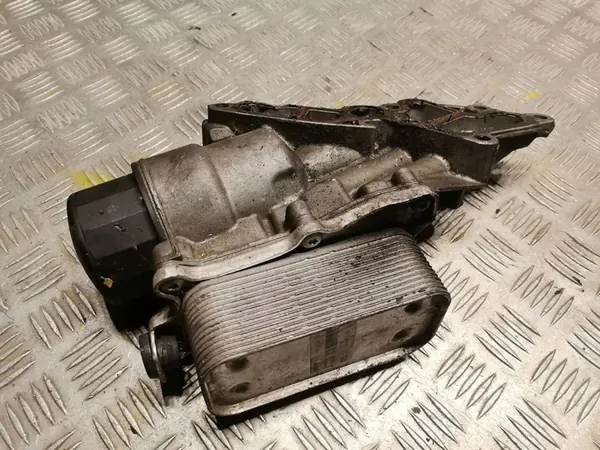 Oljefilterfäste Mercedes-Benz ML W164 image 3