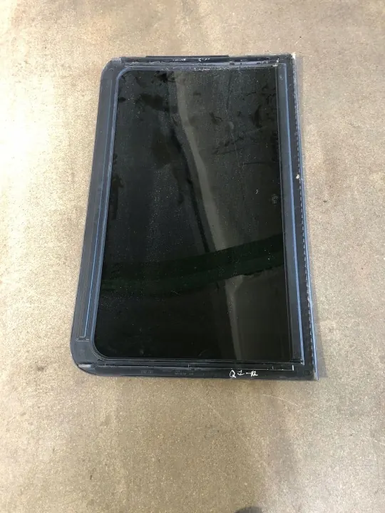 Audi Q7 Panoramadachscheibe OEM 989716110 image 3