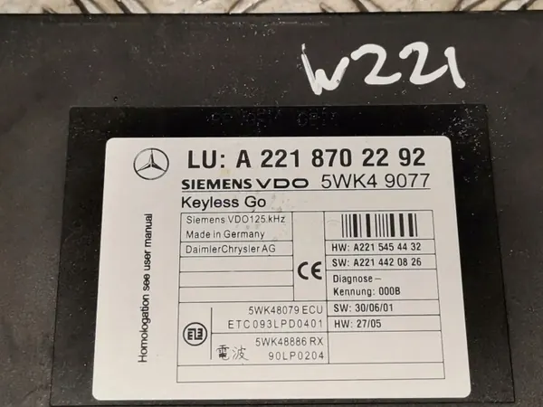 Mercedes-Benz Keyless module OEM 2218702292 image 4