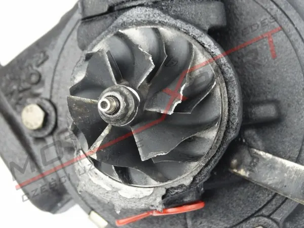 Turbo W211 OEM - Mercedes E 2.2 CDI image 3