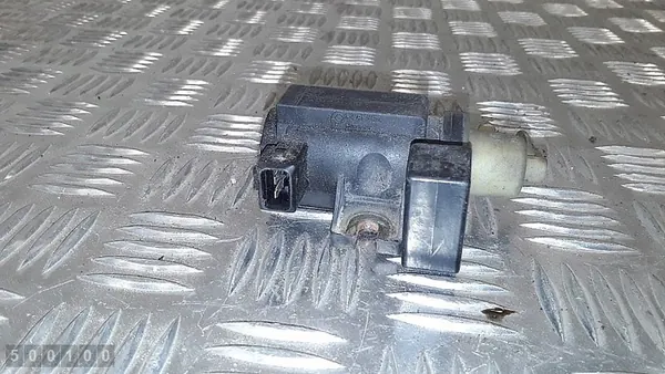 2007 Saab 9-3 Solenoide de Válvula de Vácuo 55563532 image 2