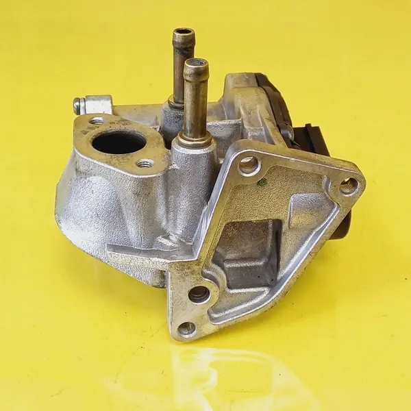 Válvula EGR Volkswagen Passat B6 1.6 03C131503B image 5