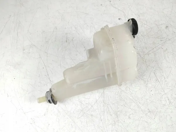 Depósito compensador Toyota Hilux 2018 OEM RZV67149 image 4