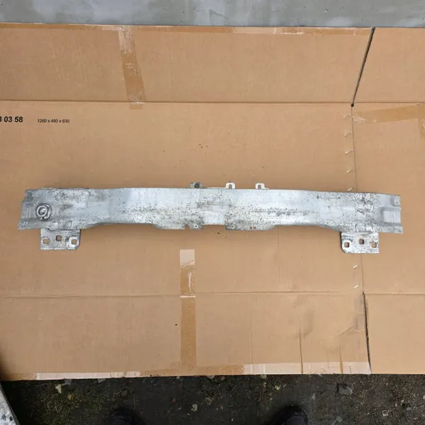 Framstötfångarförstärkning OEM 8V0807109 för Audi A3 8V image 2
