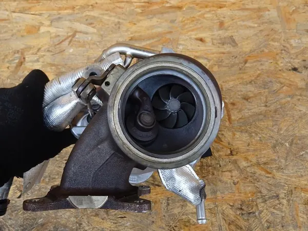 Turbocompresor GOLF VII R 2.0 TFSI 4MOTION 06K145874P image 4