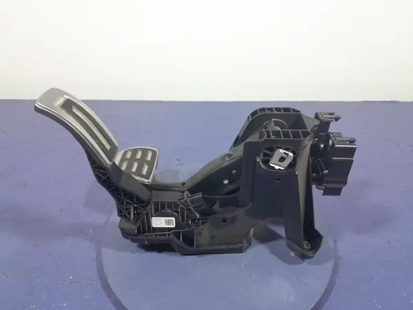 Pédale automatique Skoda Superb III OEM 5Q1723058BQ image 4