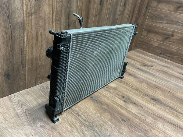 Mercedes-Benz Water Radiator A2045001203 image 8