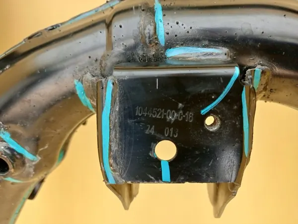 Viga dianteira Tesla Model 3 Highland OEM 1344531-00-B image 6