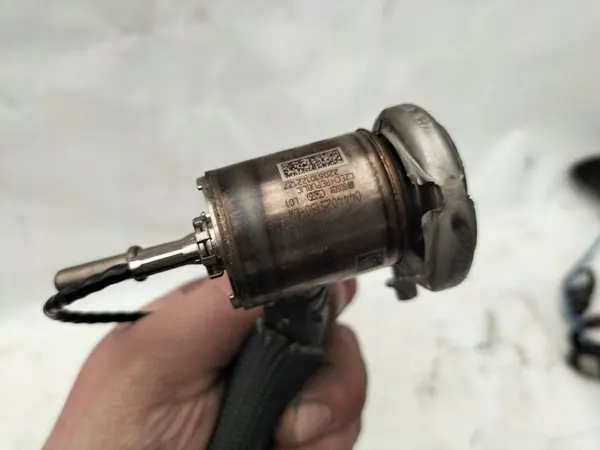 Begagnad AdBlue-injektor OEM MX73189E3CB Land Rover image 7