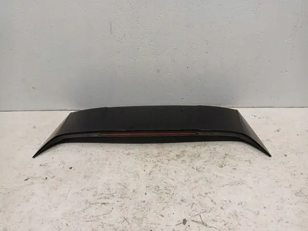 Spoiler de maletero Mazda OE BCKD-51961 - Usado image 2