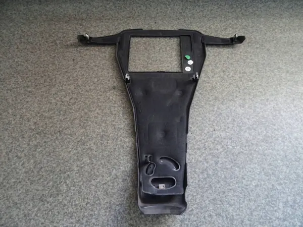 Couvercle Moteur Mercedes OEM A1570103700 W217 AMG image 3