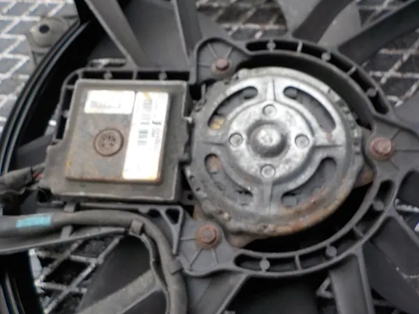 PEUGEOT 407 CITROEN C5 2.0 HDI Kylarrubrikmodul 9653302980 image 5