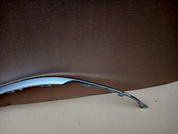 VW Passat B8 Vasen Kromilista Takana 3G0853841 image 4