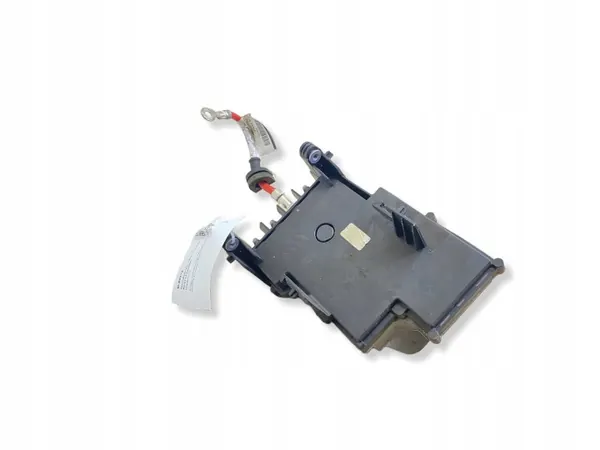 Module contrôle batterie Volvo XC90 2019 OEM 32300277 image 7